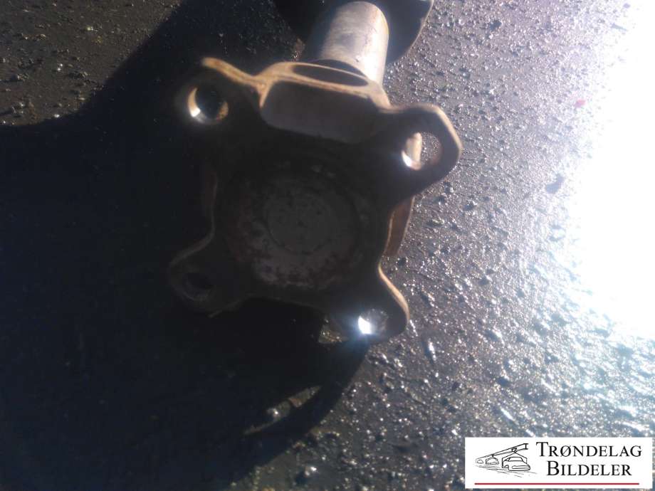 Mellomaksel fremre til BMW X3 2007-2010 (Fase 2) (E83) (E83) (26 20 7 525 969|)