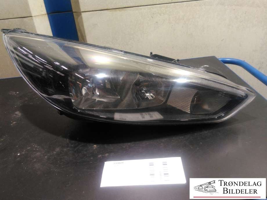 Frontlykt høyre halogen til Ford Focus, 2014-2018 (Type III, Fase 2)  (F1EB-13W029-AGA05)