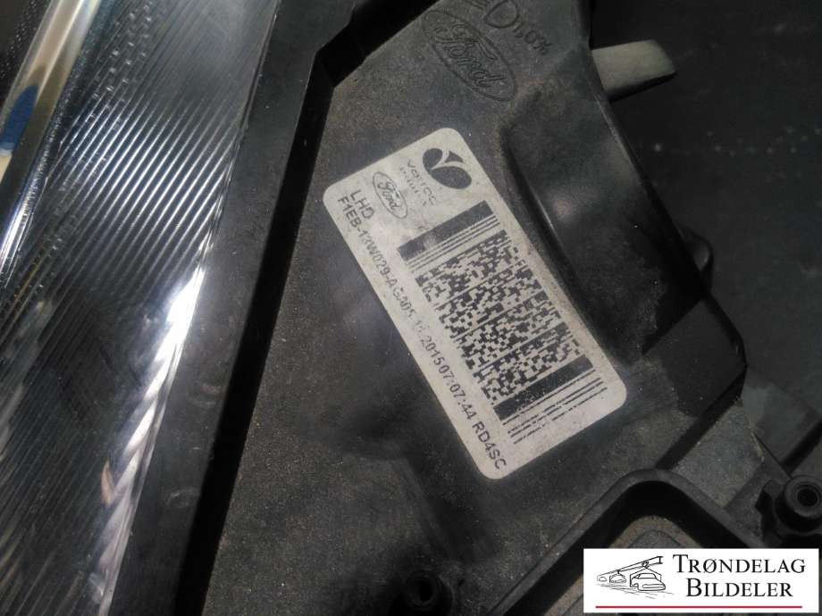 Frontlykt høyre halogen til Ford Focus 2014-2018 (Type III, Fase 2)  (F1EB-13W029-AGA05|)