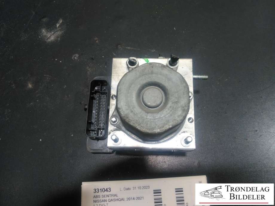 ABS sentral til Nissan Qashqai 2014-2021 (Type II)  (476604EJ6C|)
