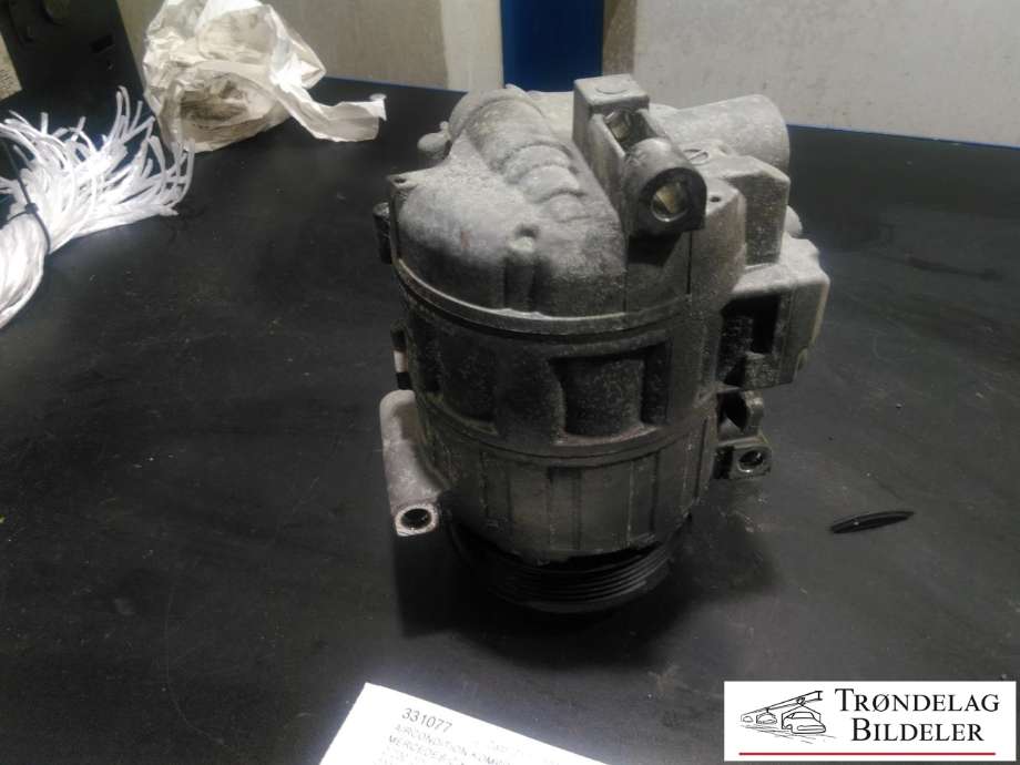 Aircondition kompressor til Mercedes C-Klasse 2007-2011 (Fase 1) (W204) (W204) (VALEO|A 002 230 50 11|)