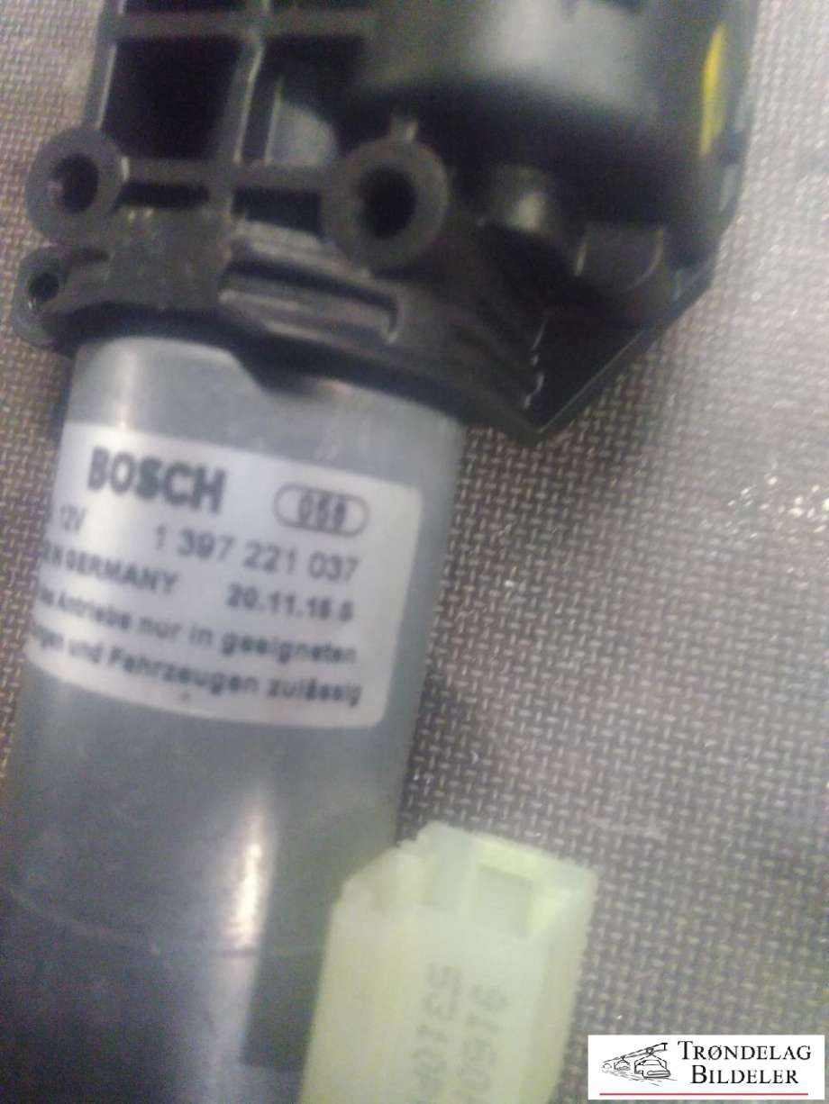 Baklukeåpner motor til Audi A6 2014-2018 (Type IV, Fase 2) (C7) (C7) (BOSCH|4E0827852E|4E0827852H|)
