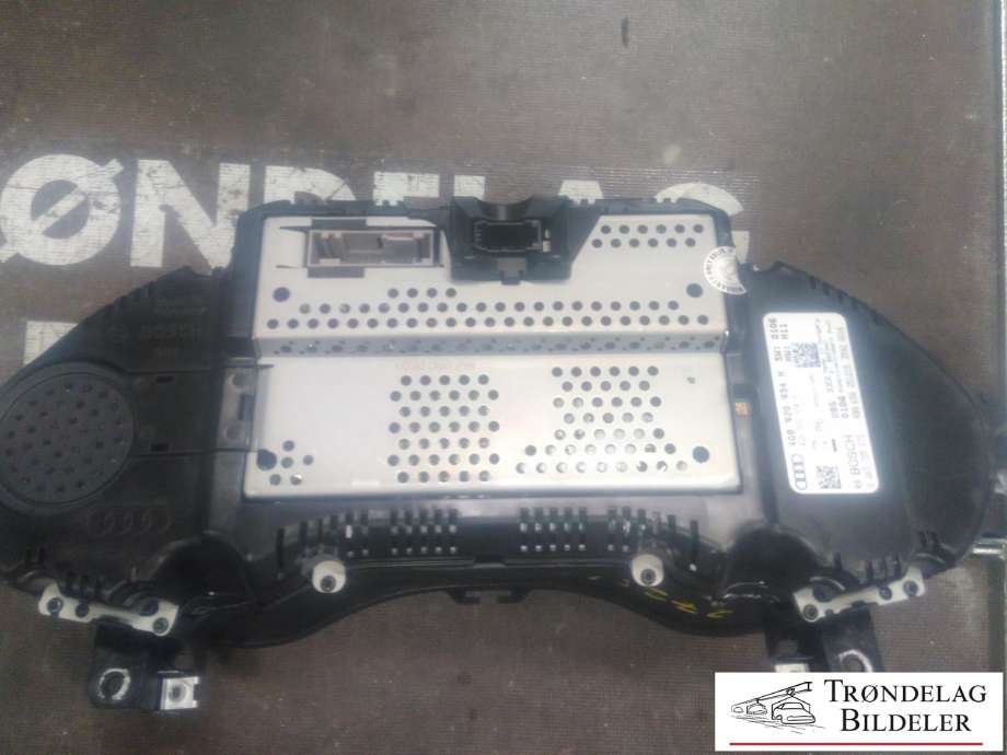 Instrumentpanel til Audi A6 2014-2018 (Type IV, Fase 2) (C7) (C7) (BOSCH|4G8920934H|0263725073|)