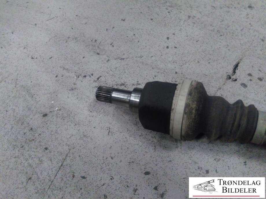 Drivaksel venstre foran, diesel/manuell til Peugeot 508 2011-2014 (Type I, Fase 1)  (16 079 471 80|)