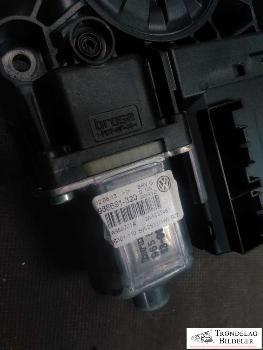 Ruteheis, kun motor, venstre foran til VW Passat 2011-2015 (B7) (B7) (3AA 959 701 A|3C0 959 793 C|)
