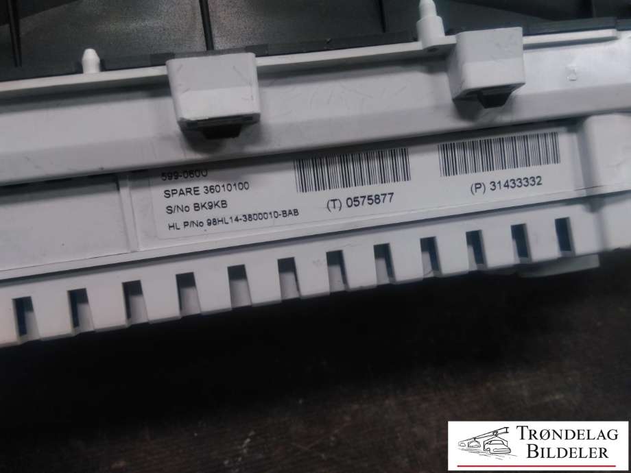 Instrumentpanel til Volvo V70 2014-2016 (Type III, Fase 2) (31433332|0575877|)