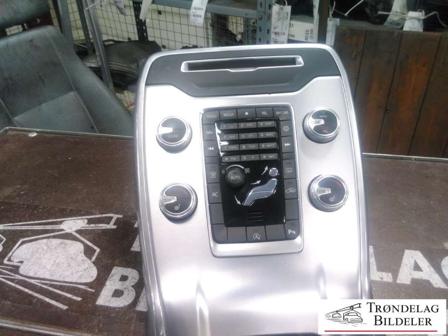 Dashbord diverse til Volvo V70, 2014-2016 (Type III, Fase 2)  
