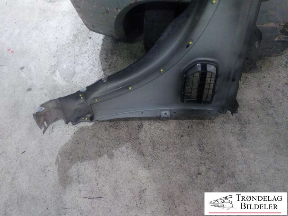 Skjerm høyre foran til Land Rover Discovery 2005-2009 (Type III)  (ASB780020|5H2216015AA|)