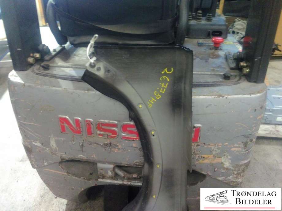 Skjerm høyre foran til Land Rover Discovery 2005-2009 (Type III)  (ASB780020|5H2216015AA|)