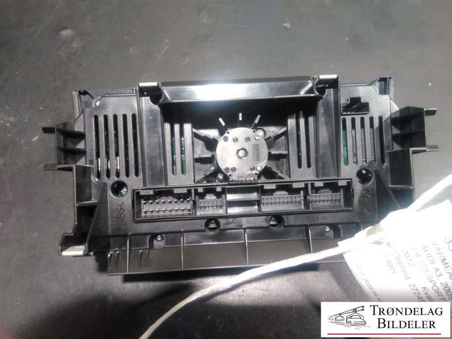 Varmeapparat betjening til Audi A3 2009-2012 (Type II, Fase 2)  (8PO820043BN|)