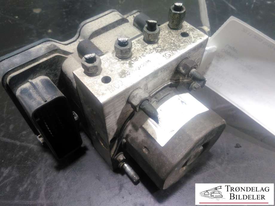 ABS sentral til Mazda 6, 2013-2015 (Type III, Fase 1)  (2265106455)