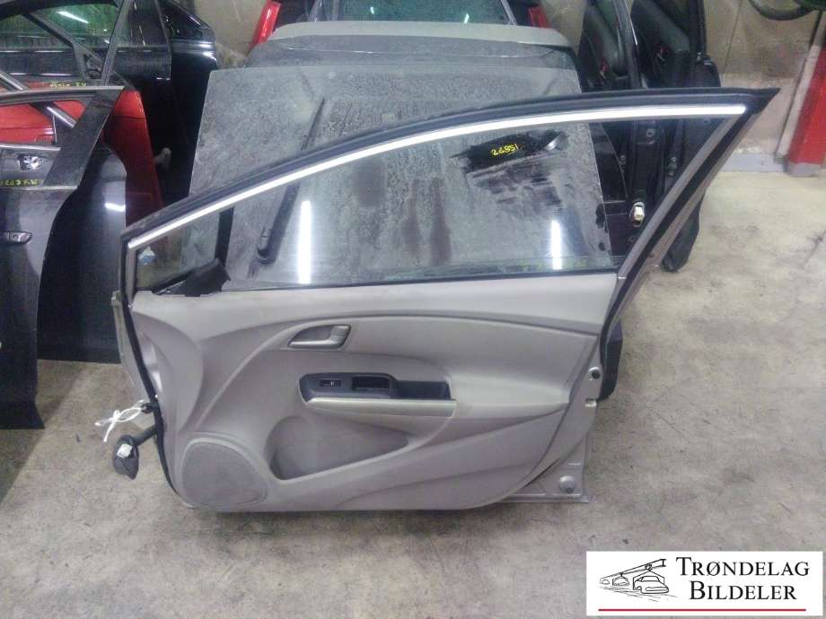 Dør høyre foran til Honda Insight 2009-2013  (67010TM8G00ZZ|)