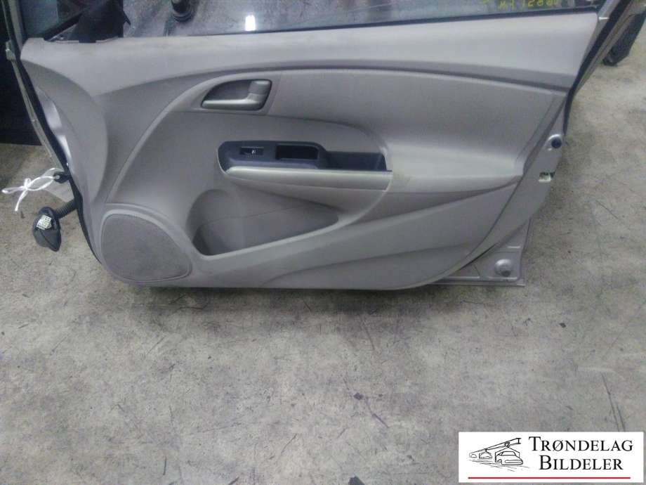 Dør høyre foran til Honda Insight 2009-2013  (67010TM8G00ZZ|)