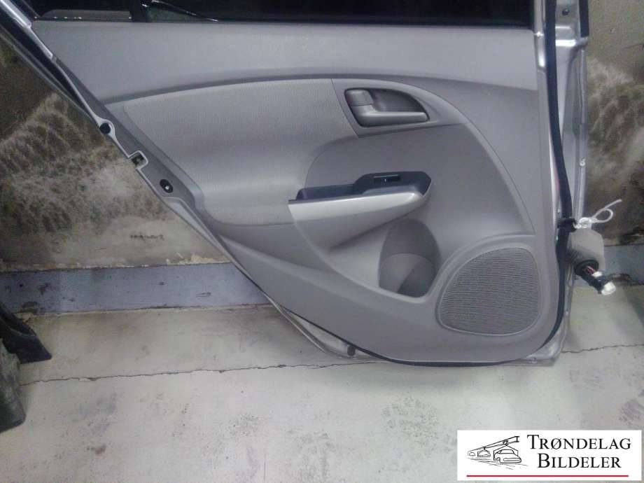 Dør venstre bak til Honda Insight 2009-2013 (67550TM8G00ZZ|)