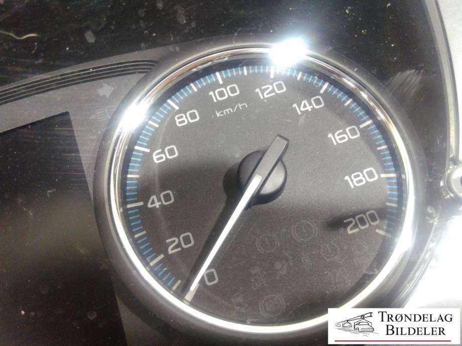 Instrumentpanel til Mitsubishi Outlander 2015-->> (Type III, Fase 2)  (8100C658|0T34539|)