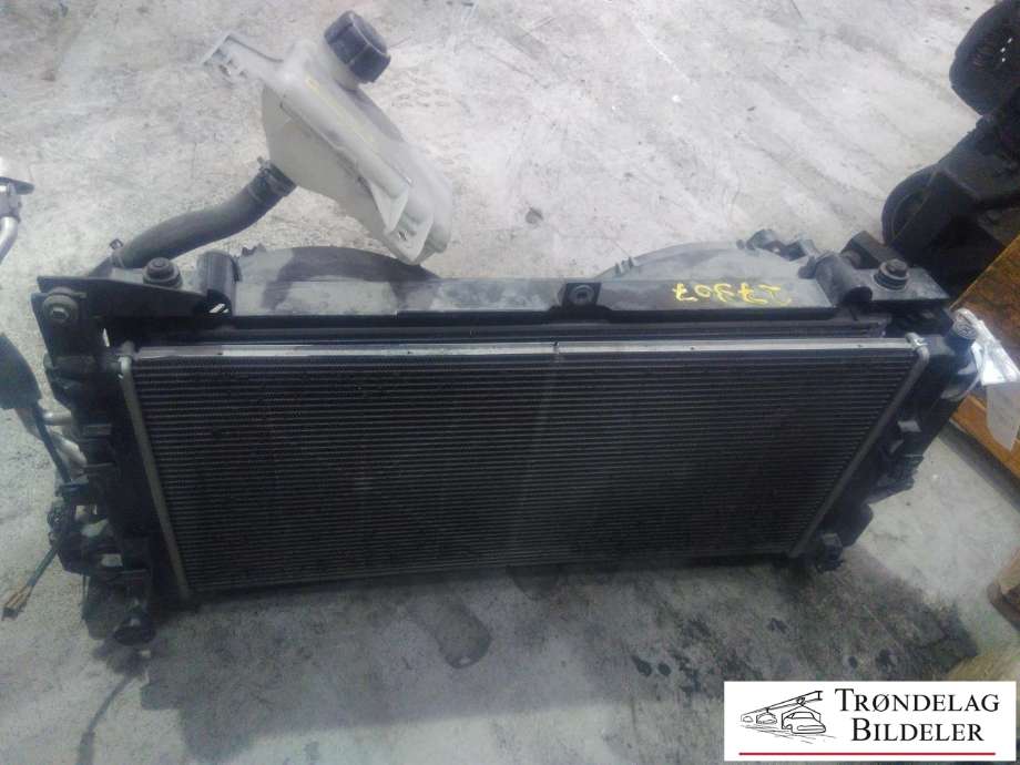 Radiatorpakke til Nissan Leaf 2018-->> (Type II)  (214813NL1B|214963NL0A|)