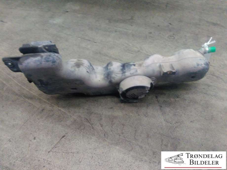 AdBlue tank til Toyota Hilux 2016-2020  (77801-0K010|)