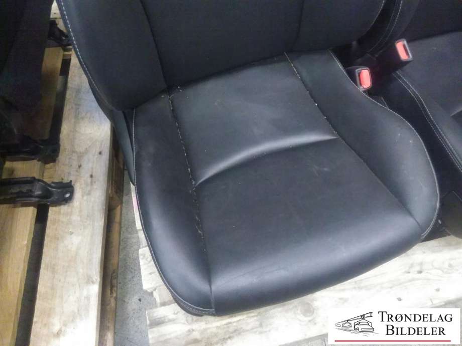 Sete foran høyre til Toyota Prius +7 2012-2020 (Type III) (stasjonsvogn) (stasjonsvogn)