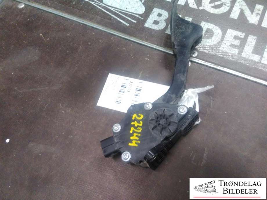 Pedal gass til Toyota Hilux 2016-2020  (781100K030|)