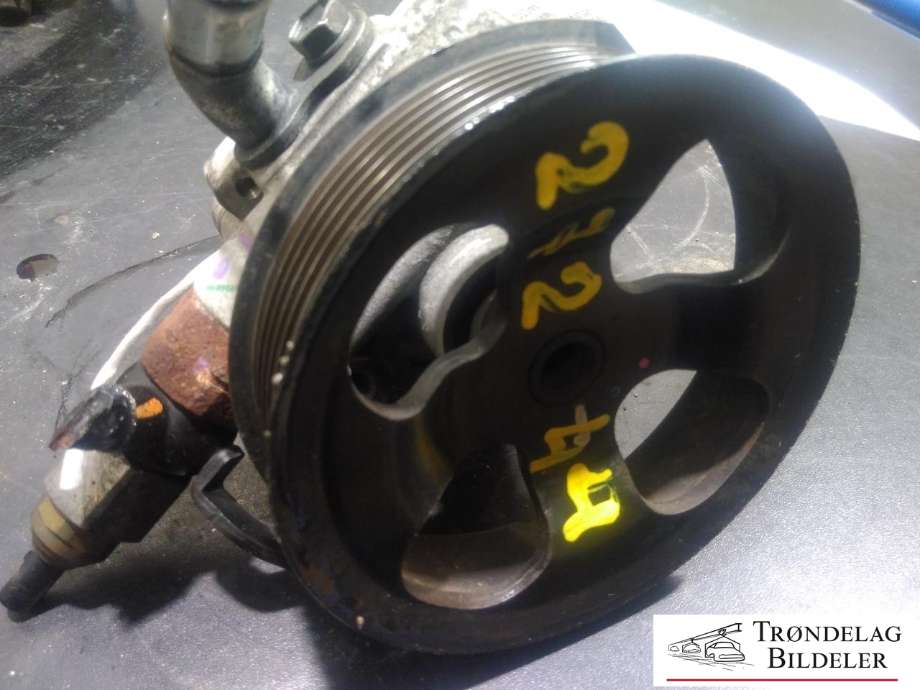 Servo pumpe mekanisk til Toyota Hilux 2016-2020 (443100K130|)