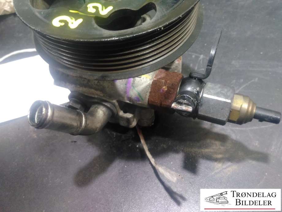 Servo pumpe mekanisk til Toyota Hilux 2016-2020 (443100K130|)