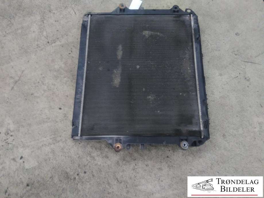 Radiator (automat gir) til Toyota Hilux 2016-2020  