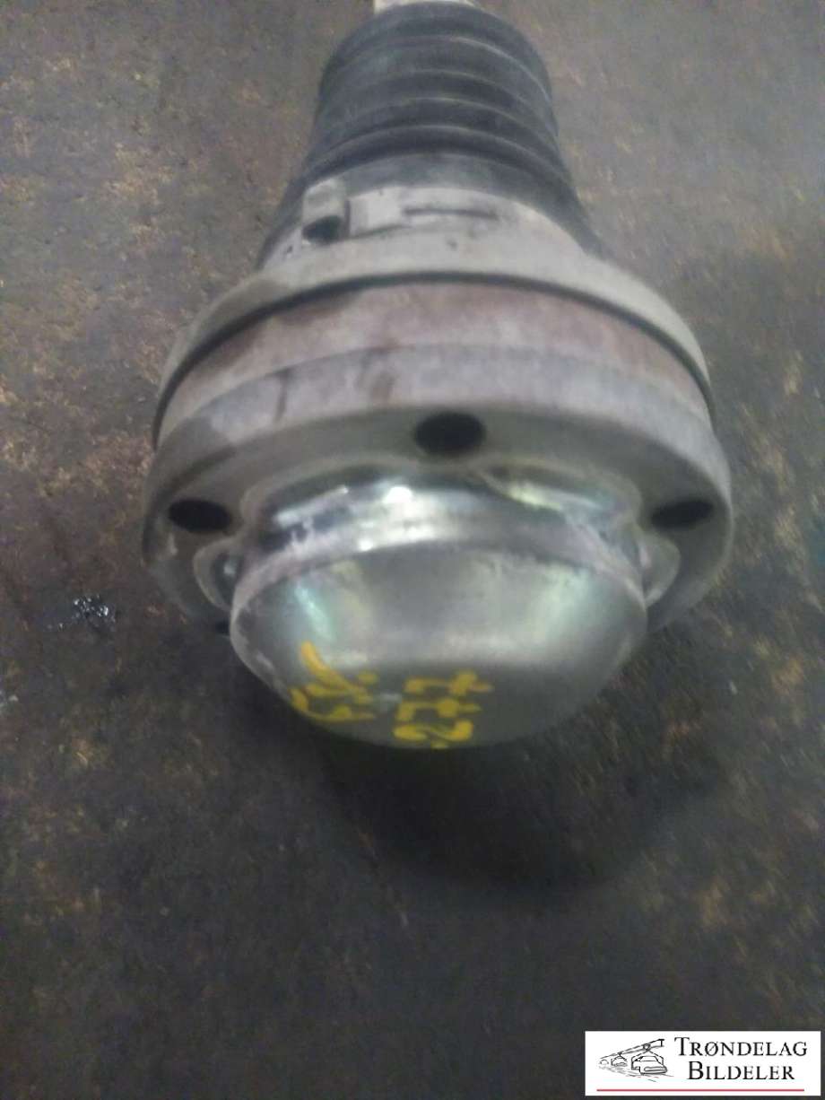 Drivaksel venstre foran, diesel/manuell til VW Passat 2011-2015 (B7) (B7) (1K0 407 271 EE|1K0 407 271 NP|3C0 407 271 AJ)