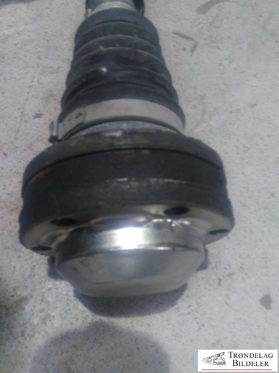 Drivaksel høyre foran, diesel/manuell til VW Passat 2011-2015 (B7) (B7) (1K0 407 272 JF|3C0 407 272 BD|)