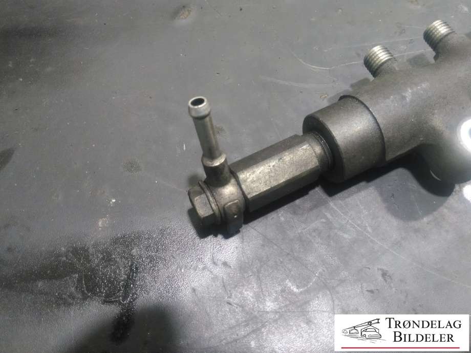 Dyseskinne (fuelrail) til Subaru Impreza 2008-2012 (Type III)