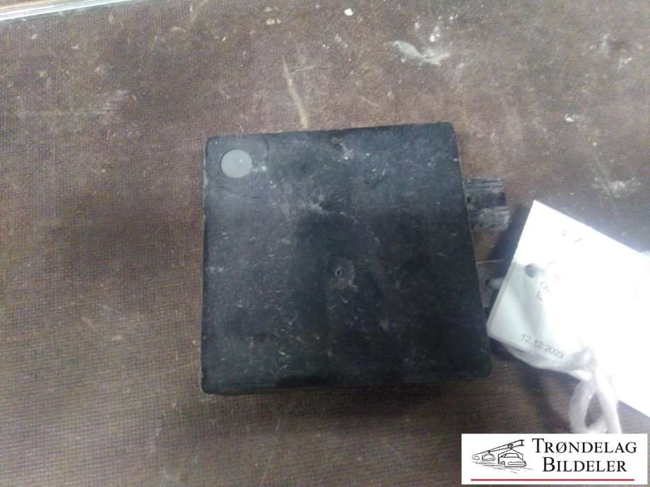 Sensor radar til Ford Mondeo, 2011-2014 (Type IV, Fase 2)  (AM2T-14C689-AG)