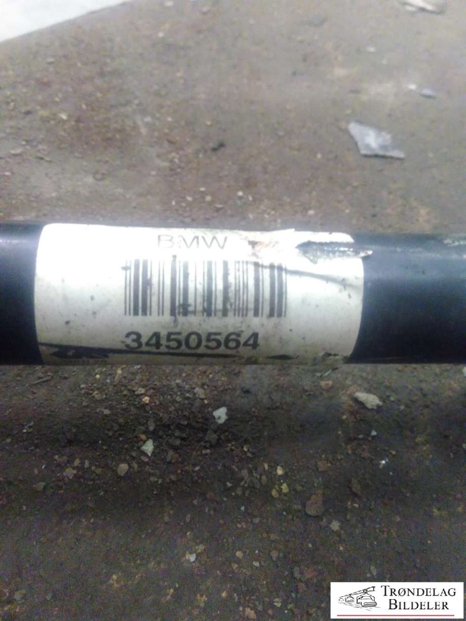 Drivaksel høyre foran, diesel/manuell til BMW X3 2007-2010 (Fase 2) (E83) (E83) (31 60 3 450 566|)