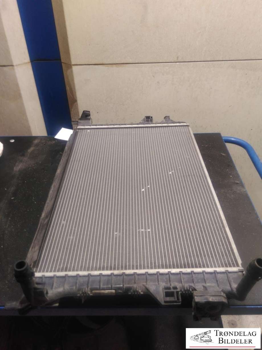 Radiator (manuell gir) til Škoda Superb 2015-->> (Type III)  (5Q0121251GF|)
