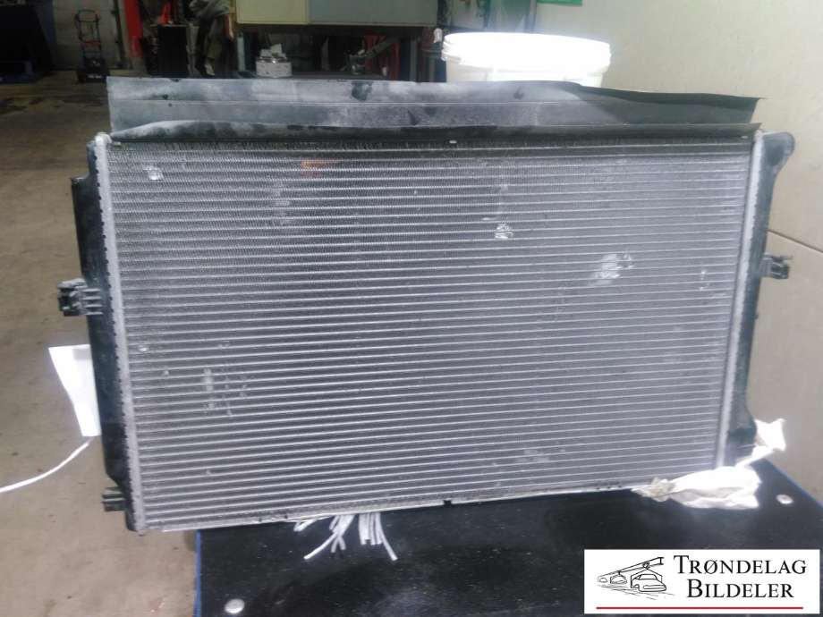 Radiator (manuell gir) til Škoda Superb 2015-->> (Type III)  (5Q0121251GD|)