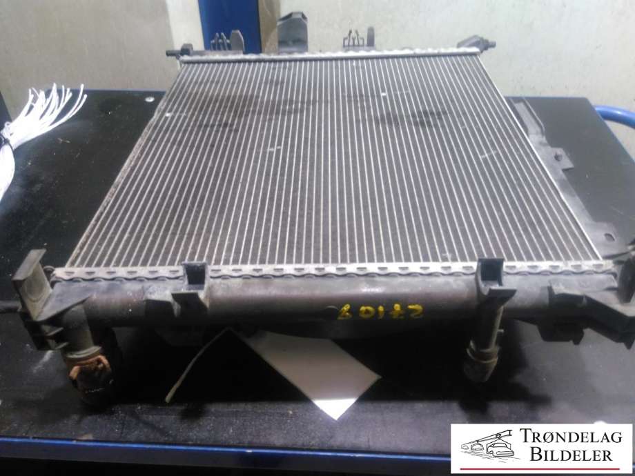 Radiator (manuell gir) til Nissan NV200 2010-2019 (21410BJ40A|)