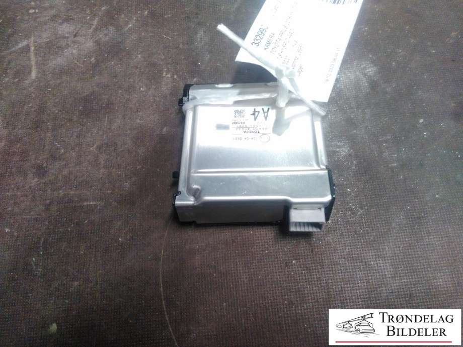 Kamera til Toyota Prius, 2016-2023 (Type IV) (combi) (combi) (TOYOTA|8646C-47033)