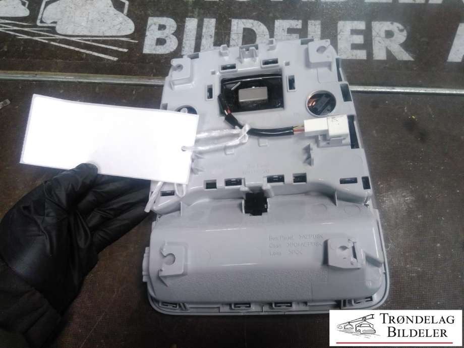 Taklyspanel til Toyota Prius 2016-2023 (Type IV) (combi) (combi) (8120847070B0|)
