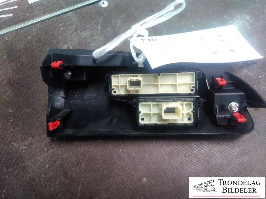 Bryter diverse til Toyota Prius 2016-2023 (Type IV) (combi) (combi) (8401047310|8401047490|)