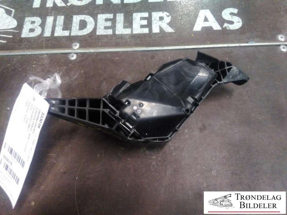 Sikringsboks til Toyota Prius 2016-2023 (Type IV) (combi) (combi) (8266047050|)