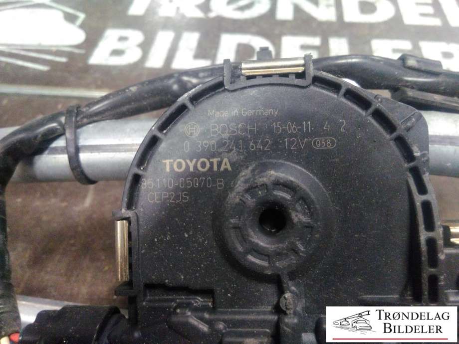 Viskermotor frontrute komplett m/overføring til Toyota Avensis 2015-2019 (Type III, Fase 2)  (TOYOTA|85010-05070|85010-05080|390241642|85110-05070|)
