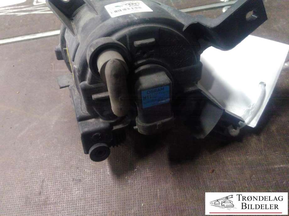 Tåkelykt høyre foran til Audi A3 2009-2012 (Type II, Fase 2)  (VALEO|89203962 RH|8E0 941 700|)
