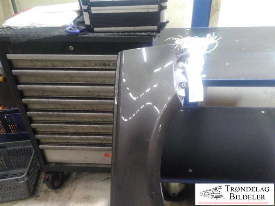 Skjerm høyre foran til Land Rover Range Rover Sport 2005-2013  (ASB790020|5H3216005AA|)