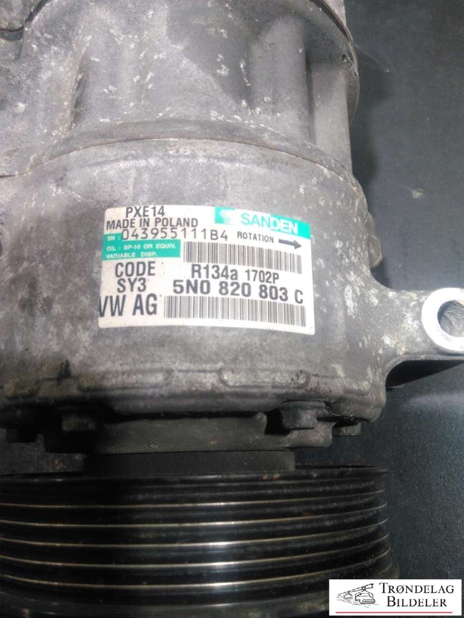 Aircondition kompressor til Audi A3 2009-2012 (Type II, Fase 2)  (5Q0820803F|5Q0820803K|890632| ACP634|5Q0820803D|5Q0820803J|5Q0820803G|1K0820803A|1K0820803B|1K0820803H|1K0820803K|1K0820803L|1K0820803M|1K0820803F|1K0820803G|1K0820803J|1K0820803N|1K0820803P|1K0820803Q|1K0820803S|5K0820803|5K0820803A|5K0820803B|5K0820803C|5K0820803D|5K0820803E|5K0820803F|5K0820803G|5K0820803H|5K0820803J|5K0820803K|5N0820803|5N0820803A|5N0820803B|1K0 820 859 F|1K0 820 859 S)