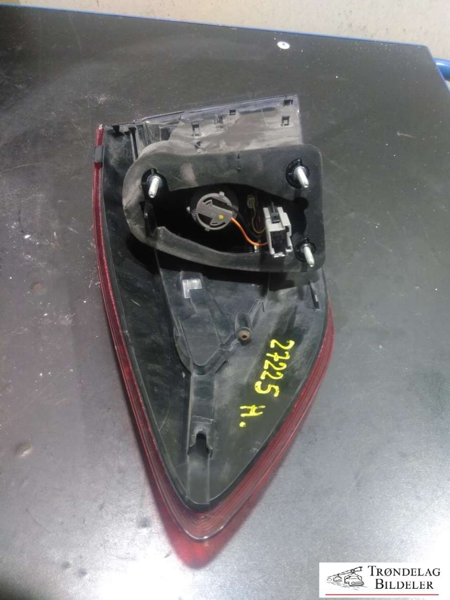 Baklykt høyre ytre til Ford Mondeo 2011-2014 (Type IV, Fase 2) (BS71-13404-BD|)