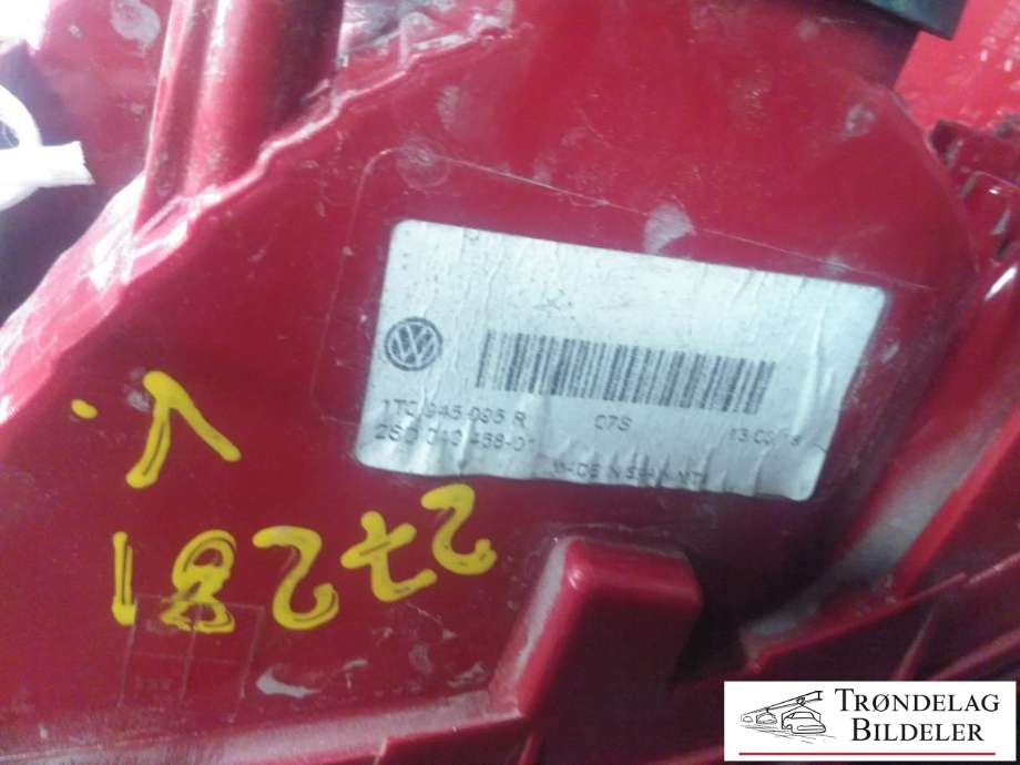 Baklykt venstre ytre til VW Touran 2010-2015 (Type I, Fase 3) (1T0 945 095 R|)