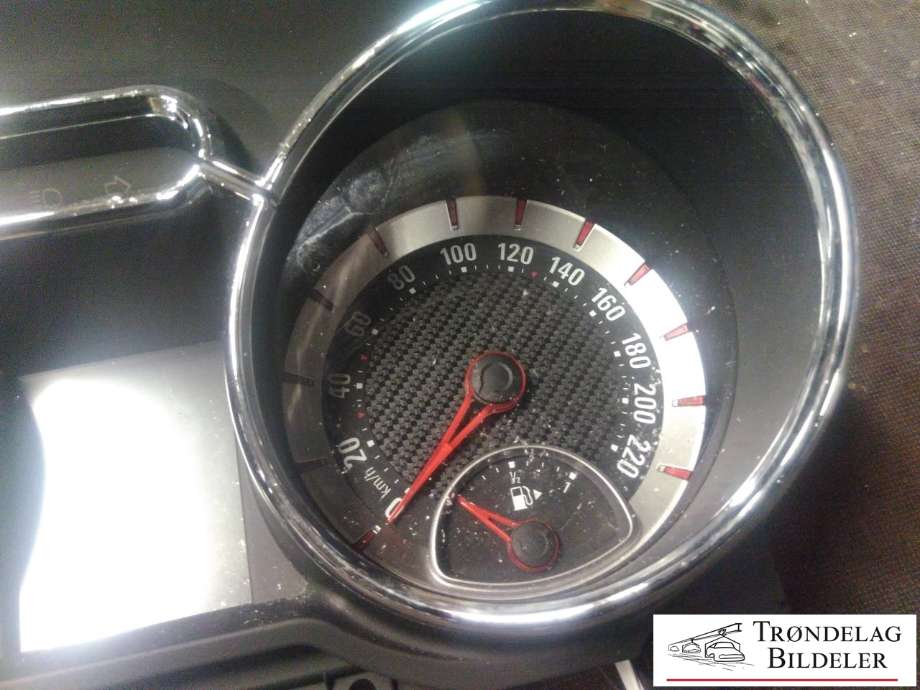 Instrumentpanel til Opel Adam 2013-2016  (13452650|365903926|)