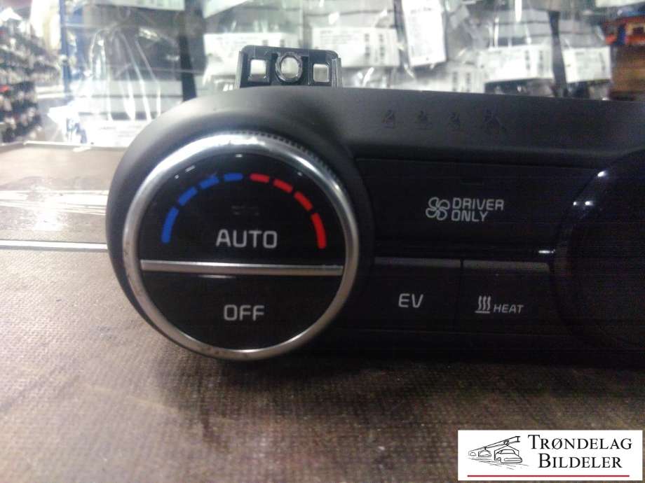 Varmeapparat betjening til Kia e-Soul 2019-->> (Type III)  (97250-J2110|)
