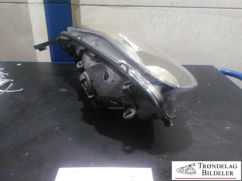 Frontlykt venstre halogen til Opel Adam 2013-2016  (13450305|39015506|)