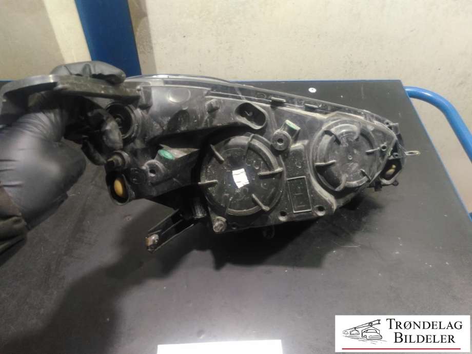 Frontlykt venstre halogen til Opel Adam 2013-2016  (13450305|39015506|)
