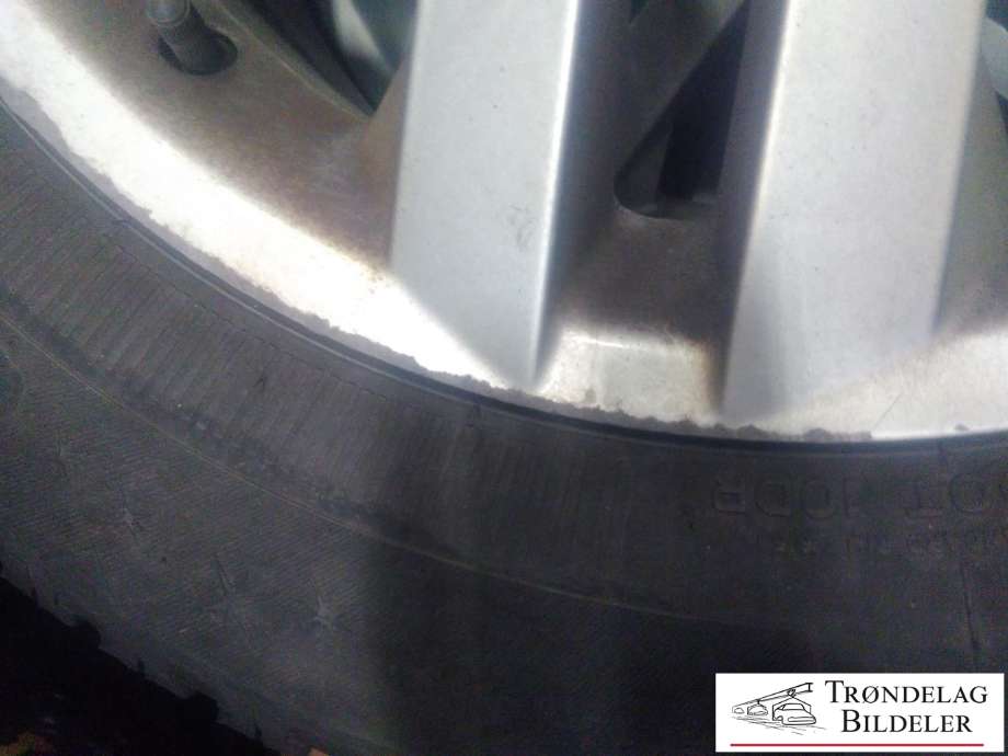 Hjulsett aluminium vinter til Toyota RAV4 2009-2013 (Type III, Fase 2) (NANKANG|225/65R17 5X114.3 65JX17 ET45? CB60.1MM|5-6 MM MØNSTERDYBDE|PROD: 19-19)
