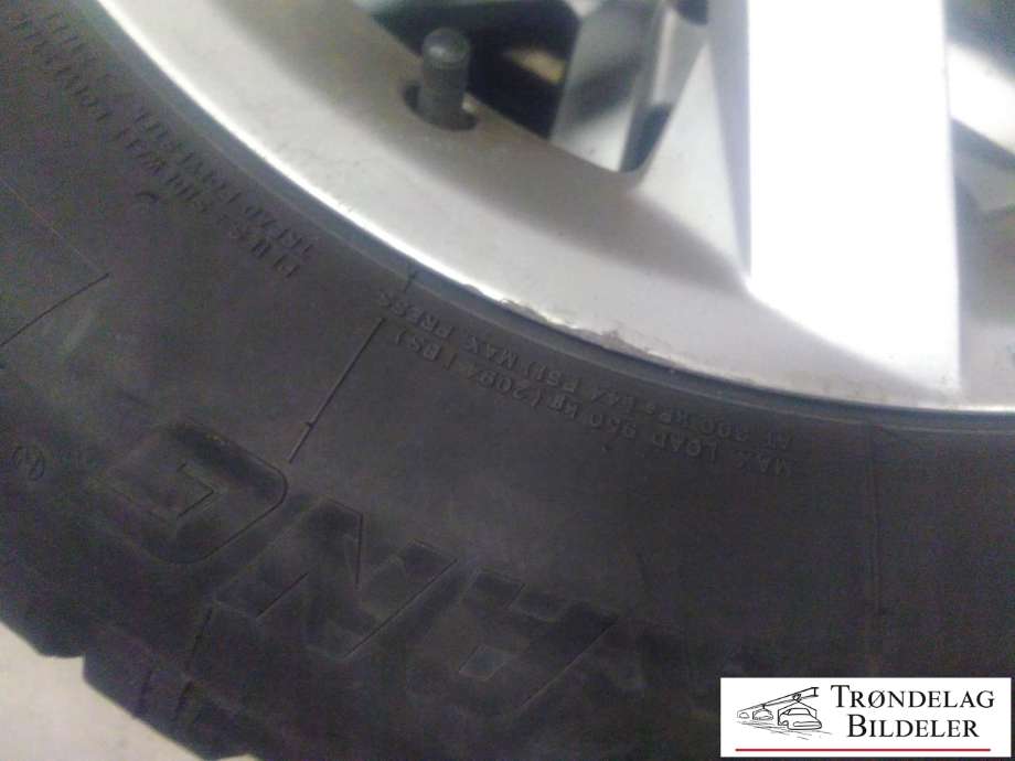 Hjulsett aluminium vinter til Toyota RAV4 2009-2013 (Type III, Fase 2) (NANKANG|225/65R17 5X114.3 65JX17 ET45? CB60.1MM|5-6 MM MØNSTERDYBDE|PROD: 19-19)